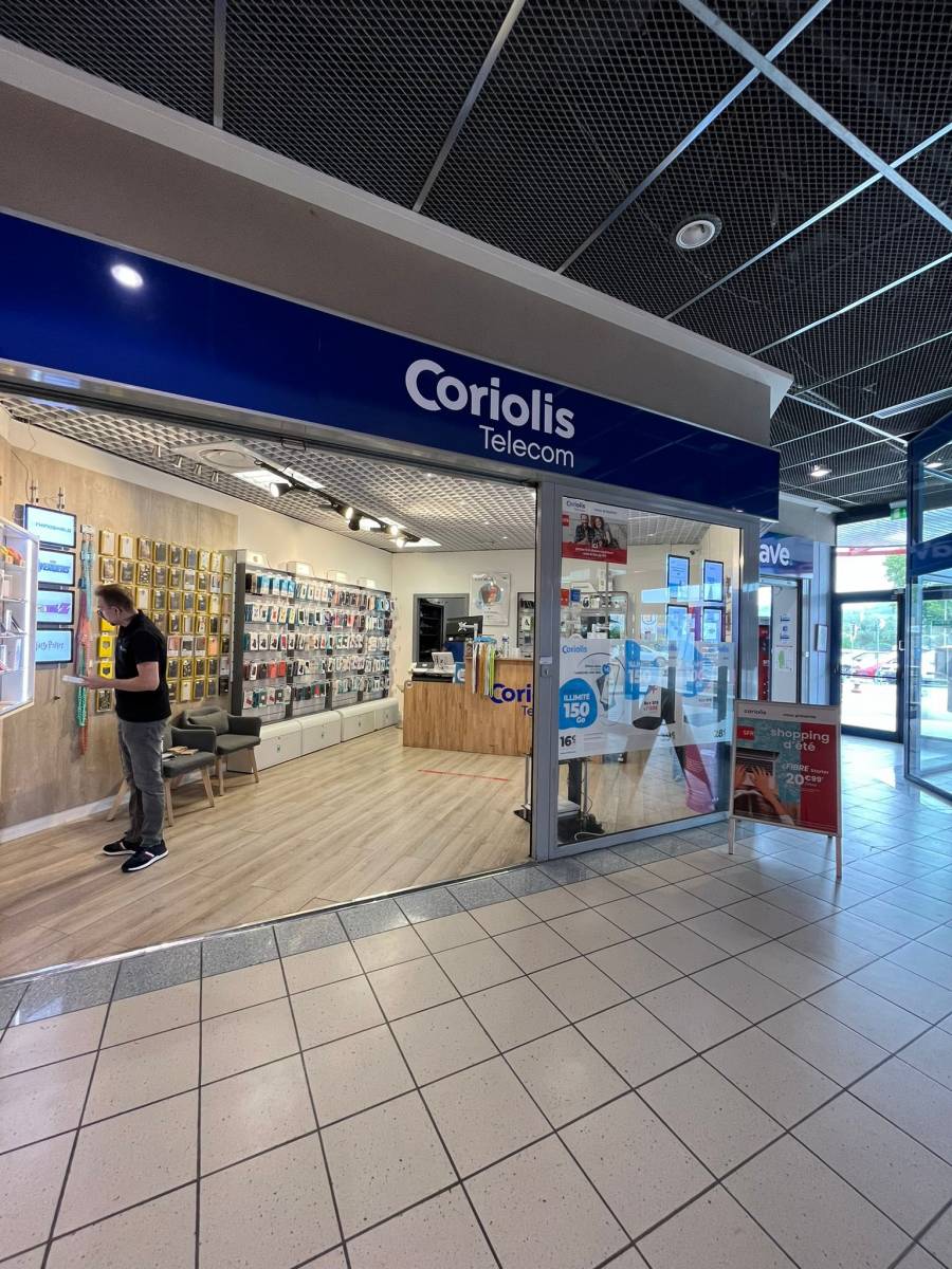 Boutique pour la réparation de smartphones et tablettes et de vente de smartphones reconditionnés au centre commercial E.Leclerc Brignoles